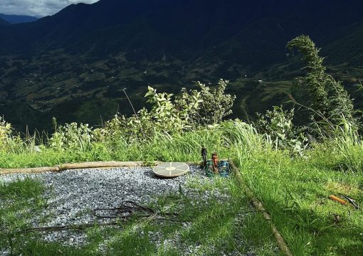 Sân Đá Cắm Trại